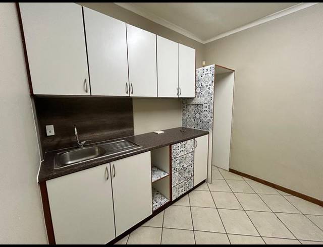 4 BEDROOM HOUSE FOR SALE IN SELCOURT